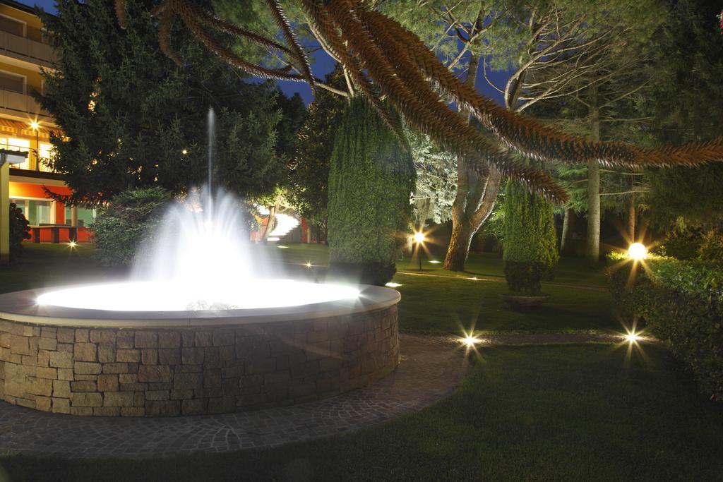 Hotel Castel Lodron Storo Buitenkant foto