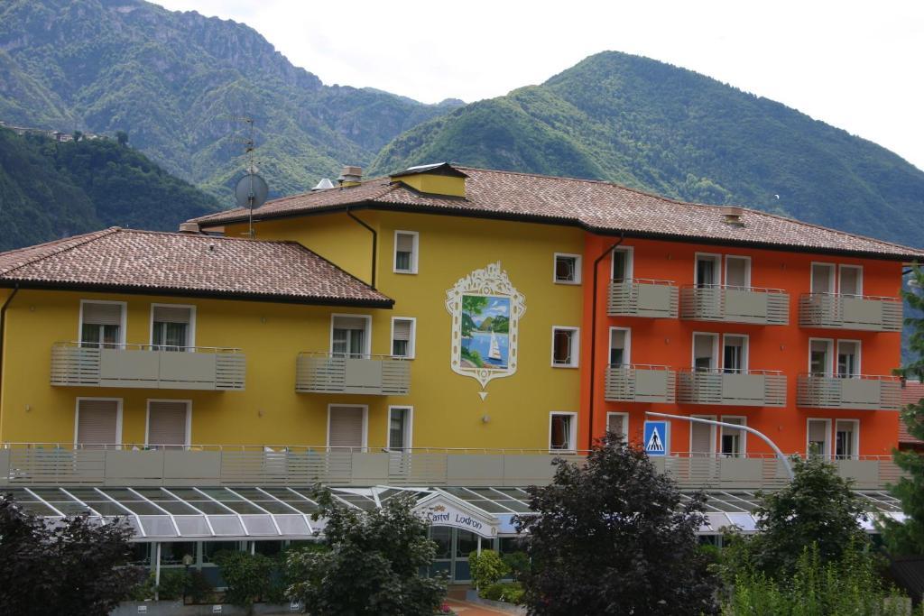 Hotel Castel Lodron Storo Buitenkant foto