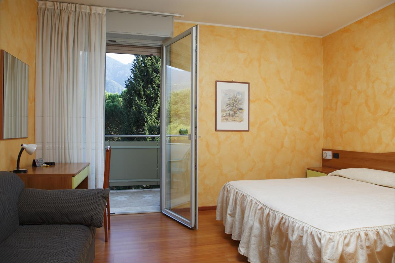 Hotel Castel Lodron Storo Buitenkant foto